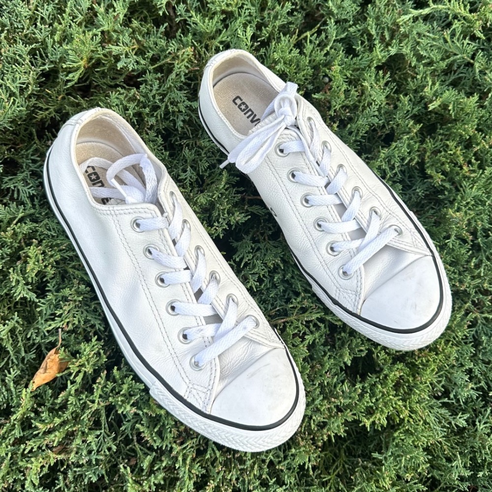 Converse Chuck Taylor All Star Unisex Low Top Leather Sneakers Size M7 W9 White